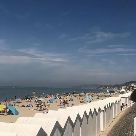 Дом отдыха In Normandy *